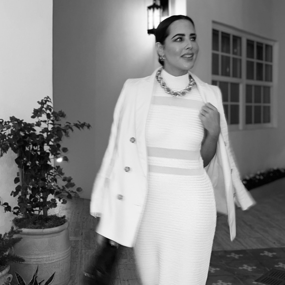 Meet your posher, Kelly! - Picture 1 of 1